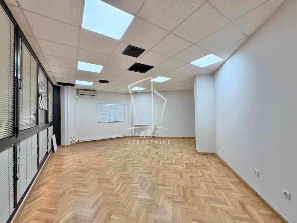 Slika 10 - Takovska,  Lokal za izdavanje, 300m2, 3.900€