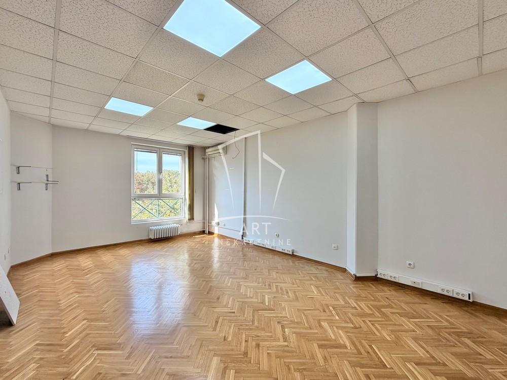 Slika 2 - Takovska,  Lokal za izdavanje, 300m2, 3.900€