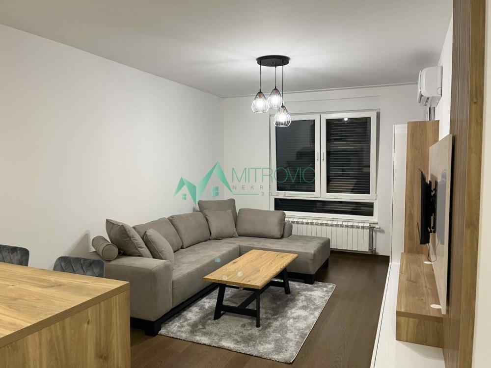Slika 1 - Jednoiposoban stan za izdavanje, 42m2, 900€