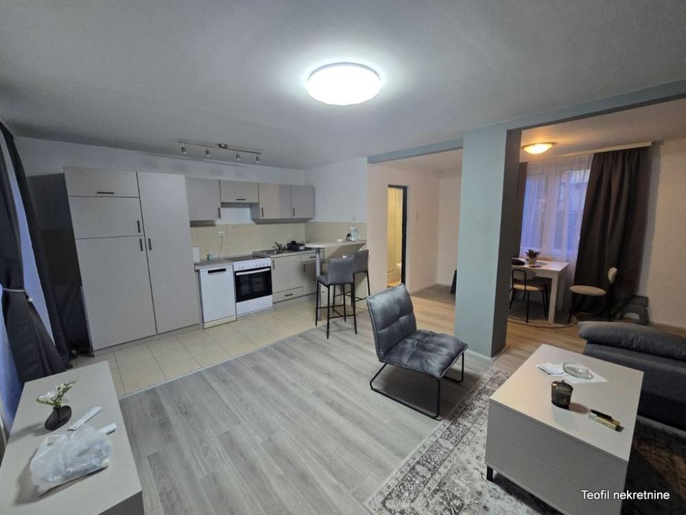 Slika 1 - Tihomira Višnjevca, Trosoban stan za izdavanje, 74m2, 800€