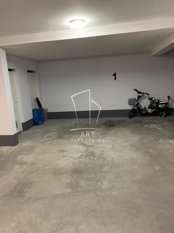 Slika 4 - Pivljanina Baja, Četvorosoban stan za izdavanje, 102m2, 2.000€