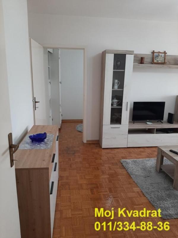 Slika 2 - Dvosoban stan za izdavanje, 45m2, 700€