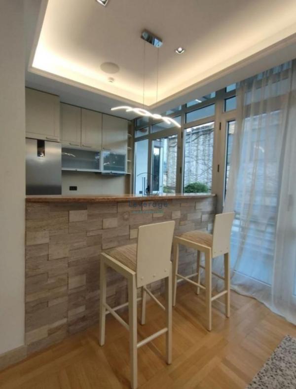 Slika 6 - Velisava Vulovića, Četvorosoban stan za izdavanje, 148m2, 2.400€