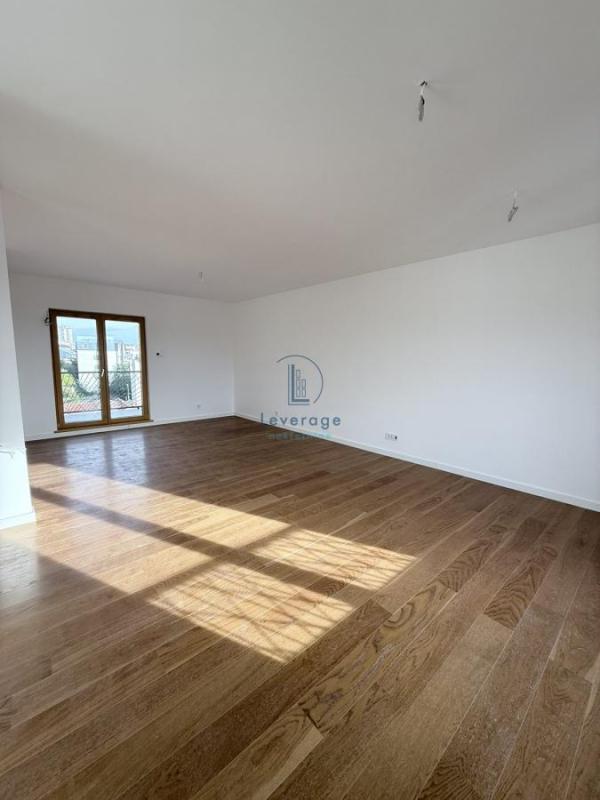 Slika 2 - Cerska, Troiposoban stan na prodaju, 110m2, 462.000€