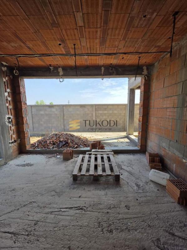 Slika 11 -  Kuća na prodaju, 420m2, 195.000€
