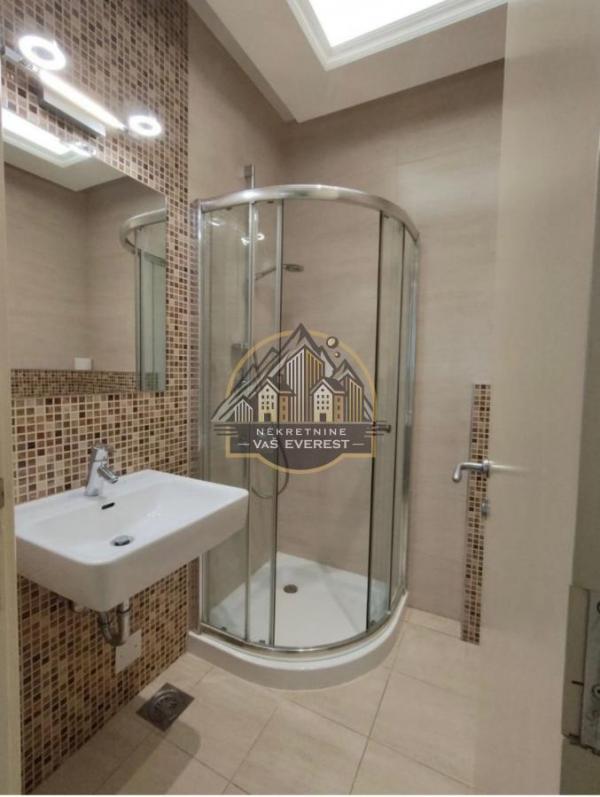 Slika 11 - Četvorosoban stan za izdavanje, 148m2, 2.400€
