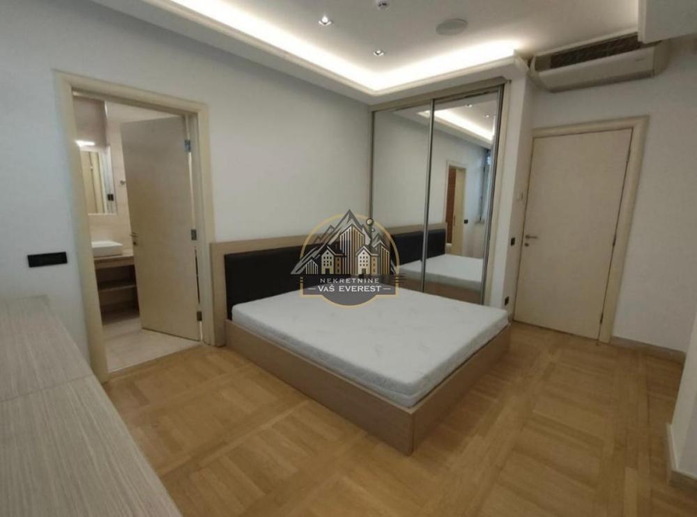 Slika 7 - Četvorosoban stan za izdavanje, 148m2, 2.400€