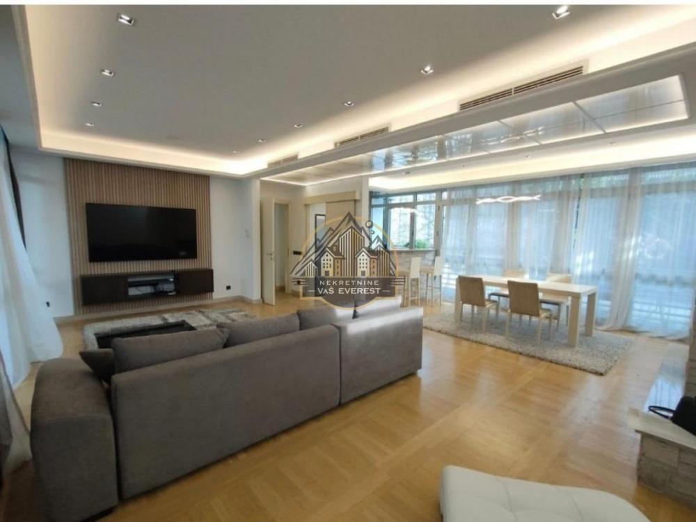Slika 1 - Četvorosoban stan za izdavanje, 148m2, 2.400€