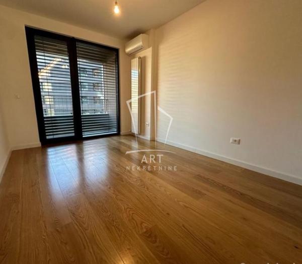 Slika 7 - Dunavska, Četvorosoban stan za izdavanje, 123m2, 2.000€