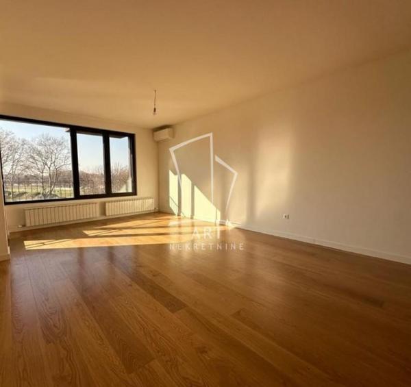 Slika 1 - Dunavska, Četvorosoban stan za izdavanje, 123m2, 2.000€