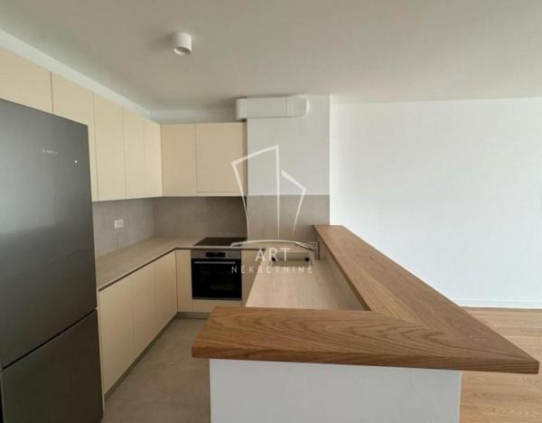 Slika 4 - Dunavska, Četvorosoban stan za izdavanje, 123m2, 2.000€
