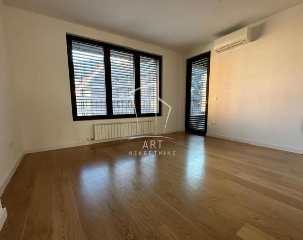 Slika 5 - Dunavska, Četvorosoban stan za izdavanje, 123m2, 2.000€