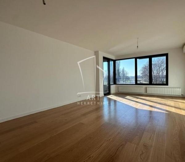Glavna slika -Dunavska, Četvorosoban stan za izdavanje, 123m2, 2.000€