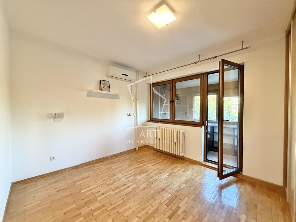 Slika 8 - Omladinskih brigada, Dvoiposoban stan na prodaju, 68m2, 270.000€