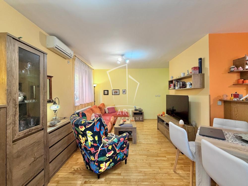 Slika 2 - Darinke Jevrić, Dvosoban stan na prodaju, 45m2, 161.000€