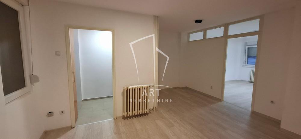 Slika 6 - Bulevar Zorana Đinđića,  Lokal za izdavanje, 60m2, 800€