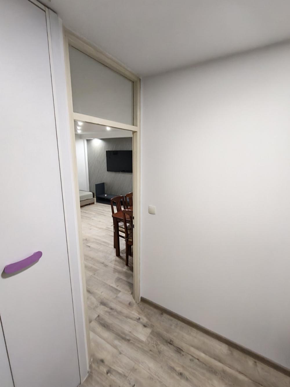 Slika 3 - Jurija Gagarina, Trosoban stan za izdavanje, 55m2, 700€