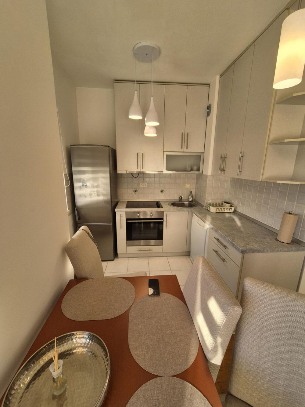 Slika 4 - Vespučijeva, Dvosoban stan za izdavanje, 45m2, 600€