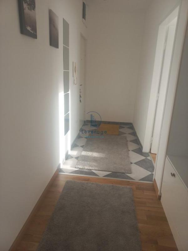 Slika 7 - Kralja Milana, Trosoban stan za izdavanje, 66m2, 1.400€
