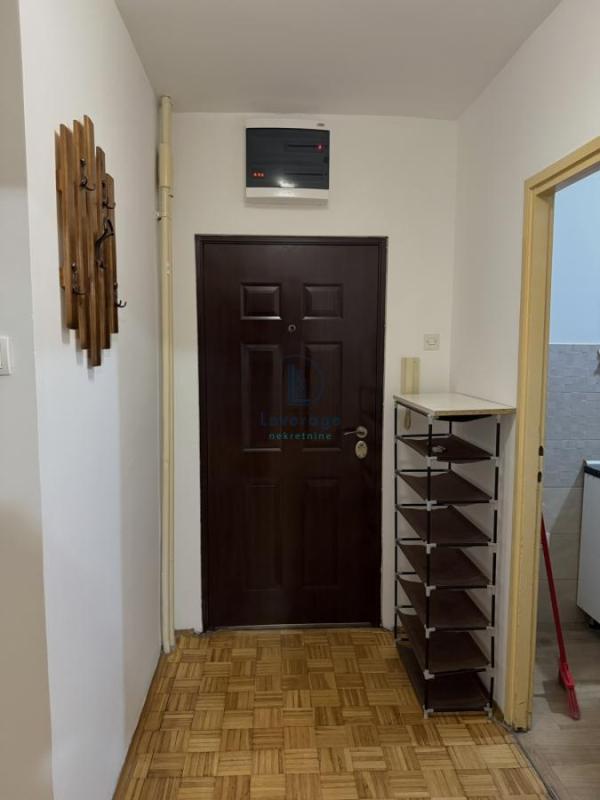 Slika 11 - Mirijevski venac, Trosoban stan za izdavanje, 80m2, 700€
