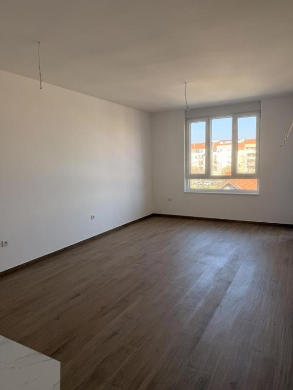 Glavna slika oglasa 417946