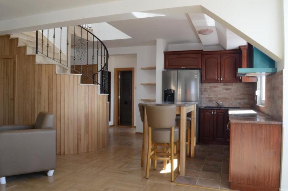 Glavna slika -Četvorosoban stan za izdavanje, 125m2, 850€