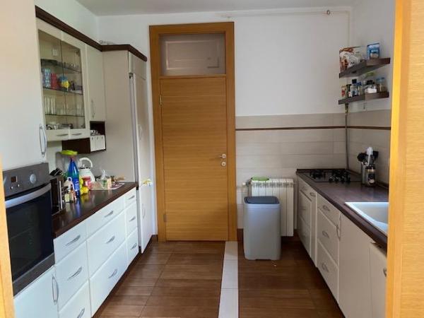 Slika 4 - Kronštatska, Troiposoban stan za izdavanje, 120m2, 1.350€