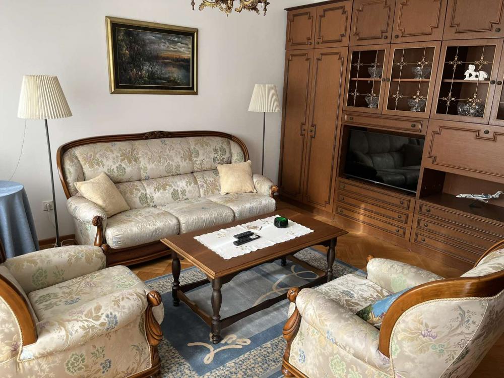 Slika 1 - Knez Miletina, Dvosoban stan za izdavanje, 55m2, 900€