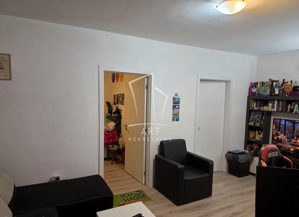 Slika 2 - Stanka Paunovića Veljka, Dvoiposoban stan na prodaju, 53m2, 173.000€