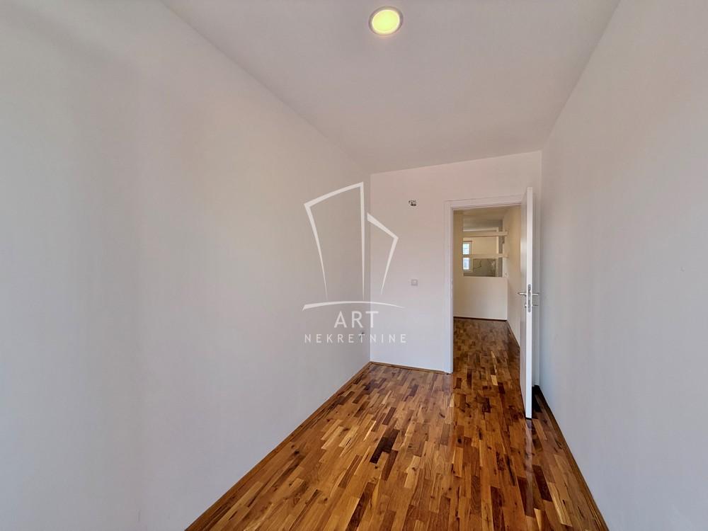 Slika 9 - Kneza Miloša, Trosoban stan na prodaju, 61m2, 115.000€