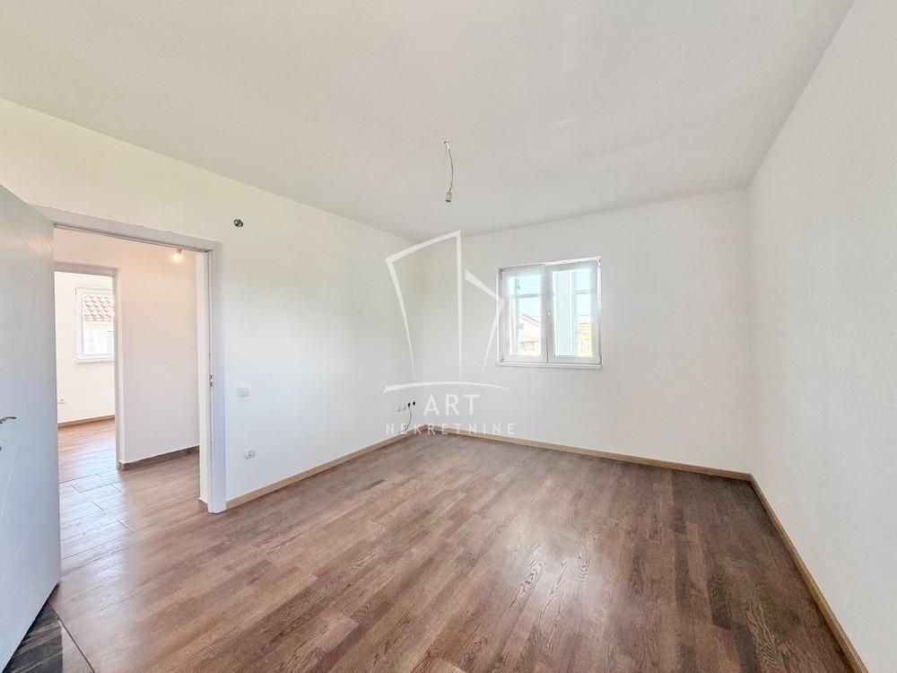 Glavna slika -Maksima Gorkog, Trosoban stan na prodaju, 61m2, 115.000€