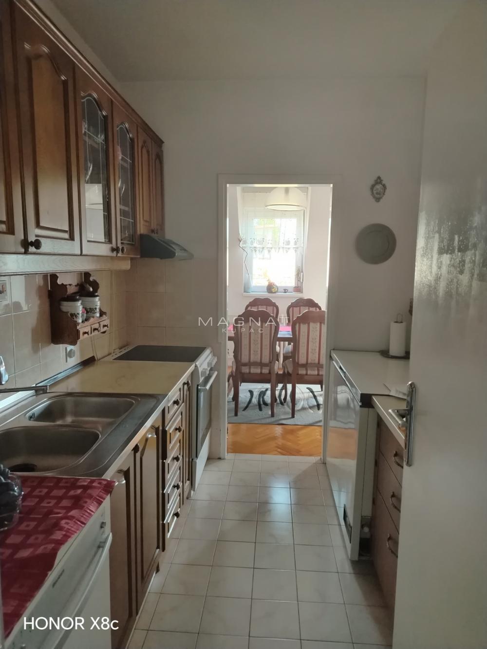 Slika 7 - Anastasa Jovanovića, Troiposoban stan na prodaju, 97m2, 328.000€