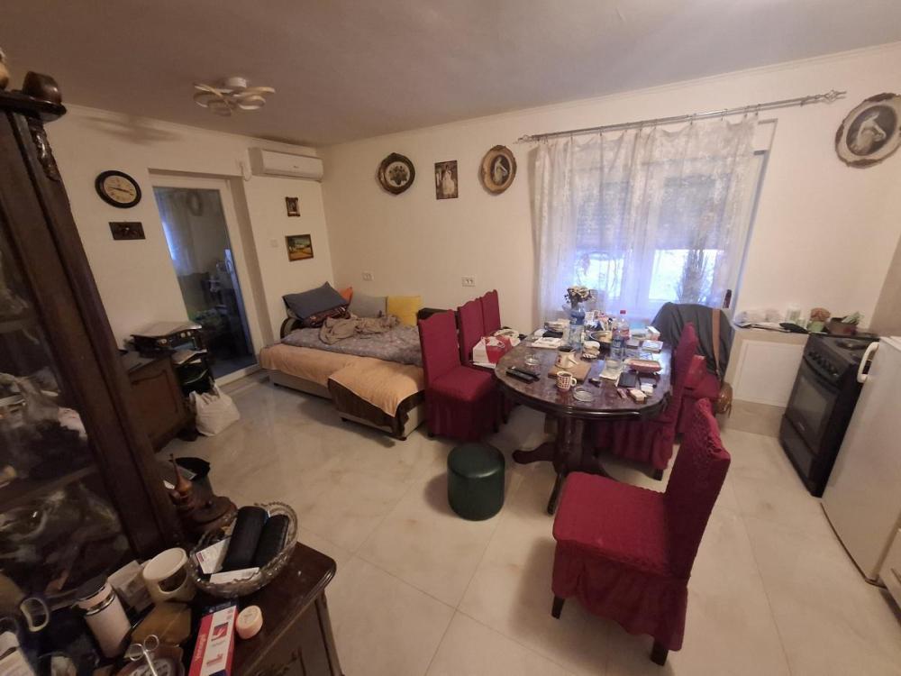 Glavna slika -Jednoiposoban stan na prodaju, 38m2, 120.000€