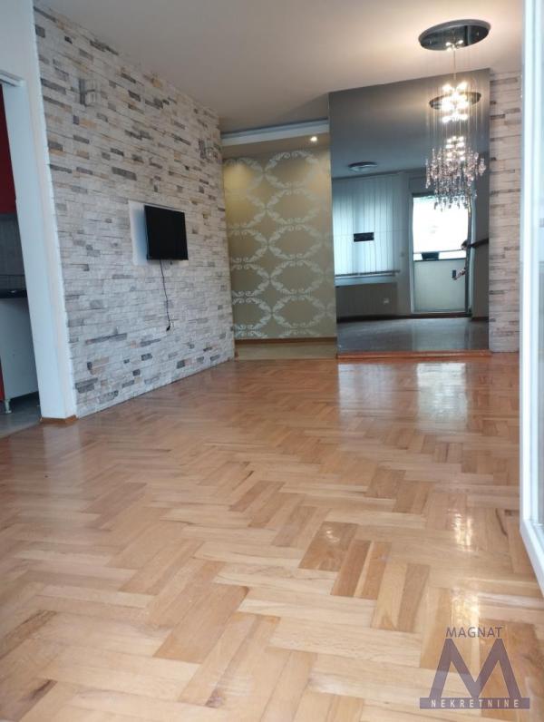 Slika 1 - Dvoiposoban stan za izdavanje, 400€