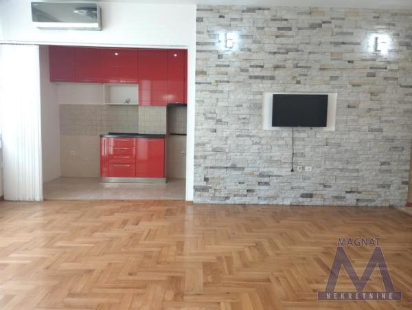 Slika 2 - Dvoiposoban stan za izdavanje, 400€