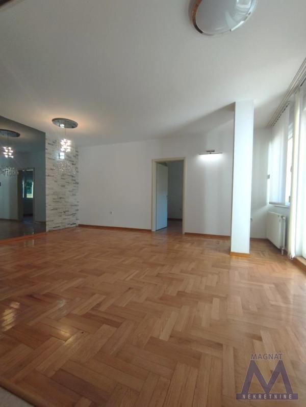 Slika 5 - Dvoiposoban stan za izdavanje, 400€