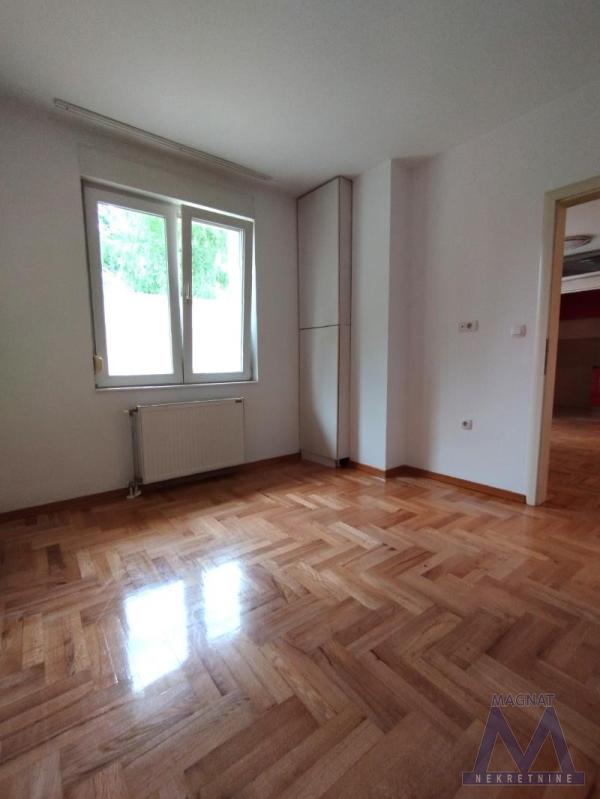 Slika 8 - Dvoiposoban stan za izdavanje, 400€