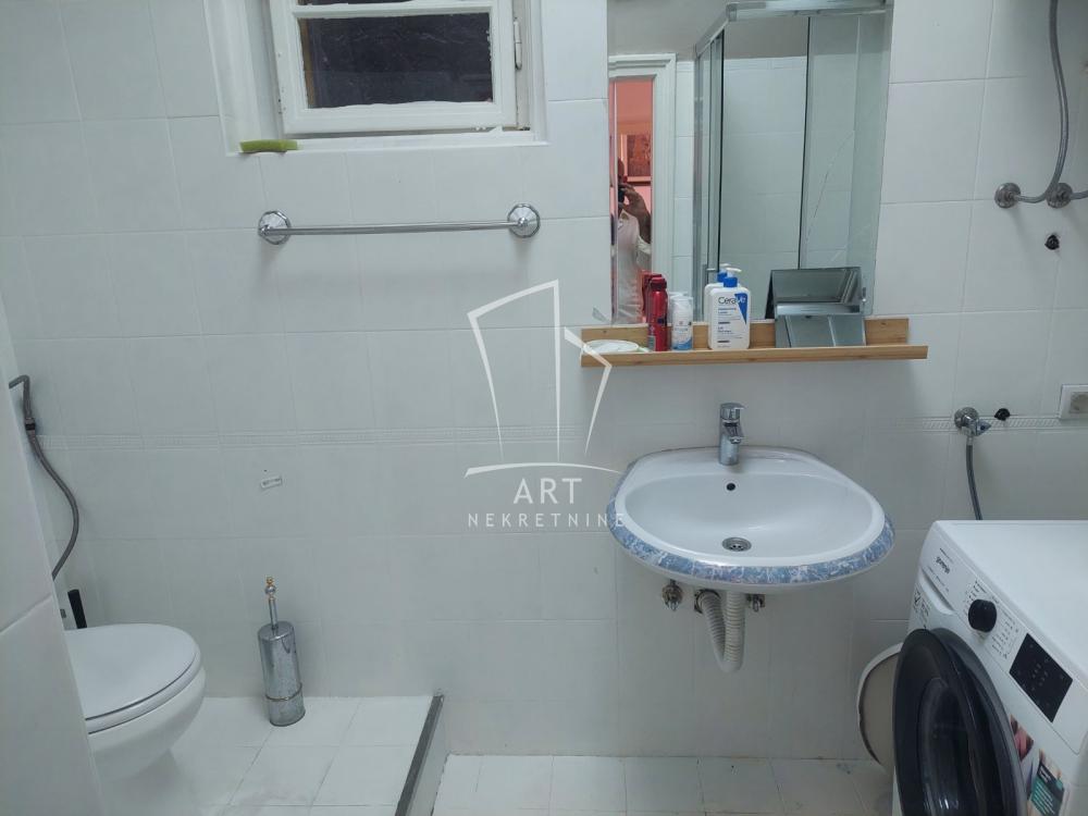 Slika 6 - Hilandarska, Trosoban stan za izdavanje, 72m2, 1.000€