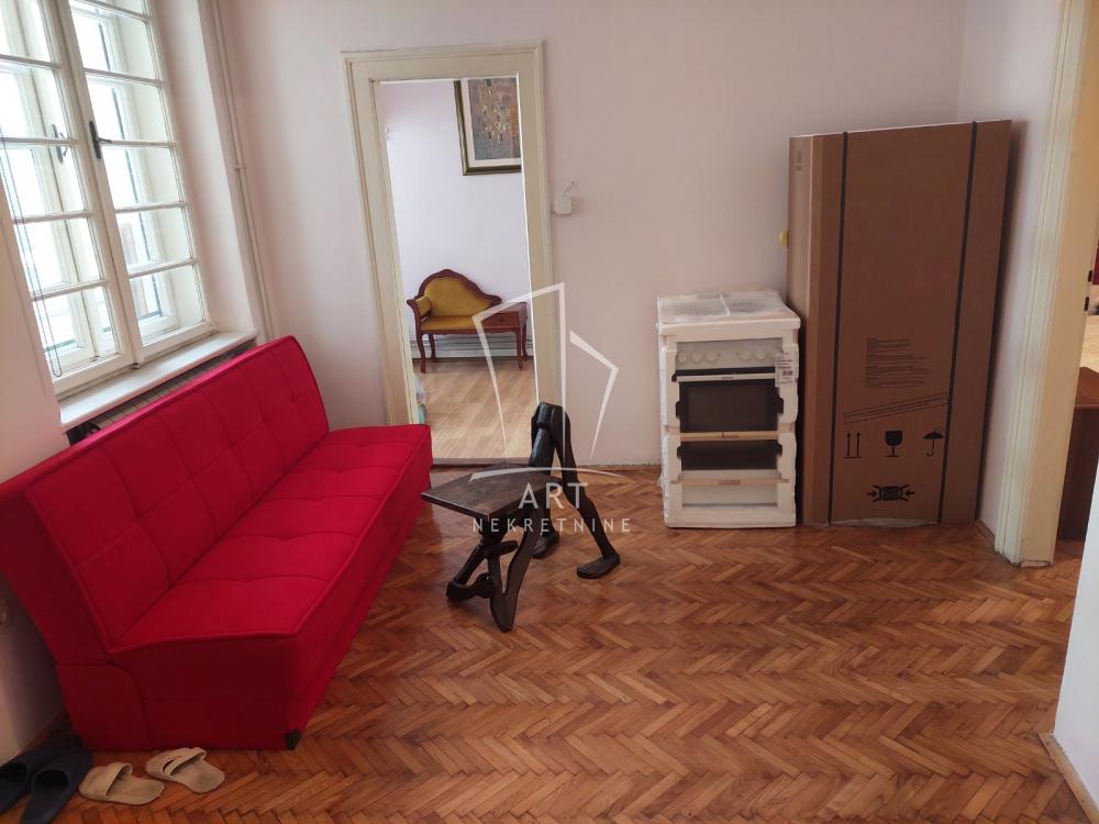 Slika 2 - Hilandarska, Trosoban stan za izdavanje, 72m2, 1.000€