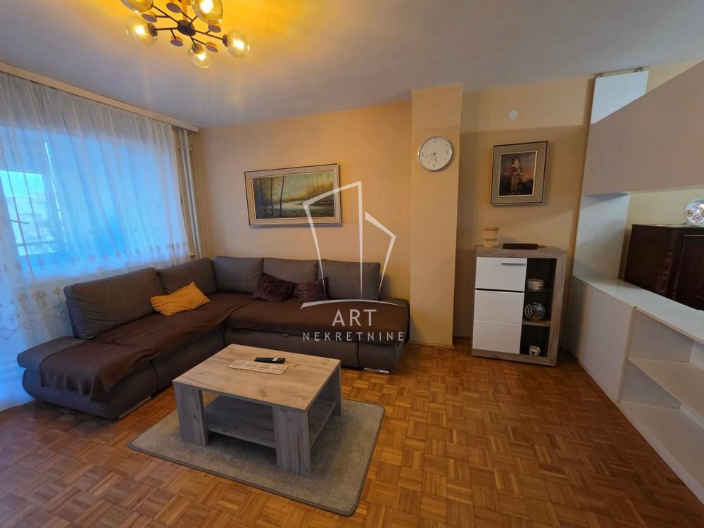 Slika 1 - Jurija Gagarina, Trosoban stan za izdavanje, 77m2, 800€