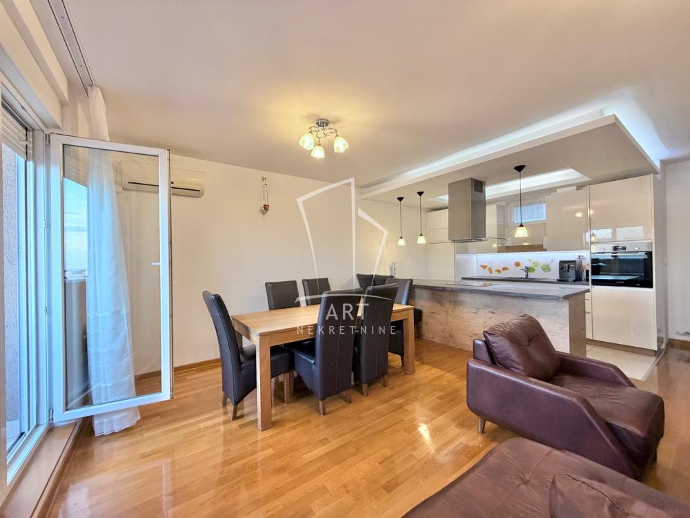Slika 3 - Đevđelijska, Trosoban stan na prodaju, 110m2, 375.000€
