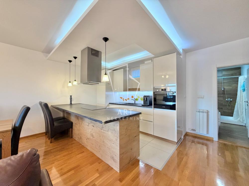 Slika 4 - Đevđelijska, Trosoban stan na prodaju, 110m2, 375.000€