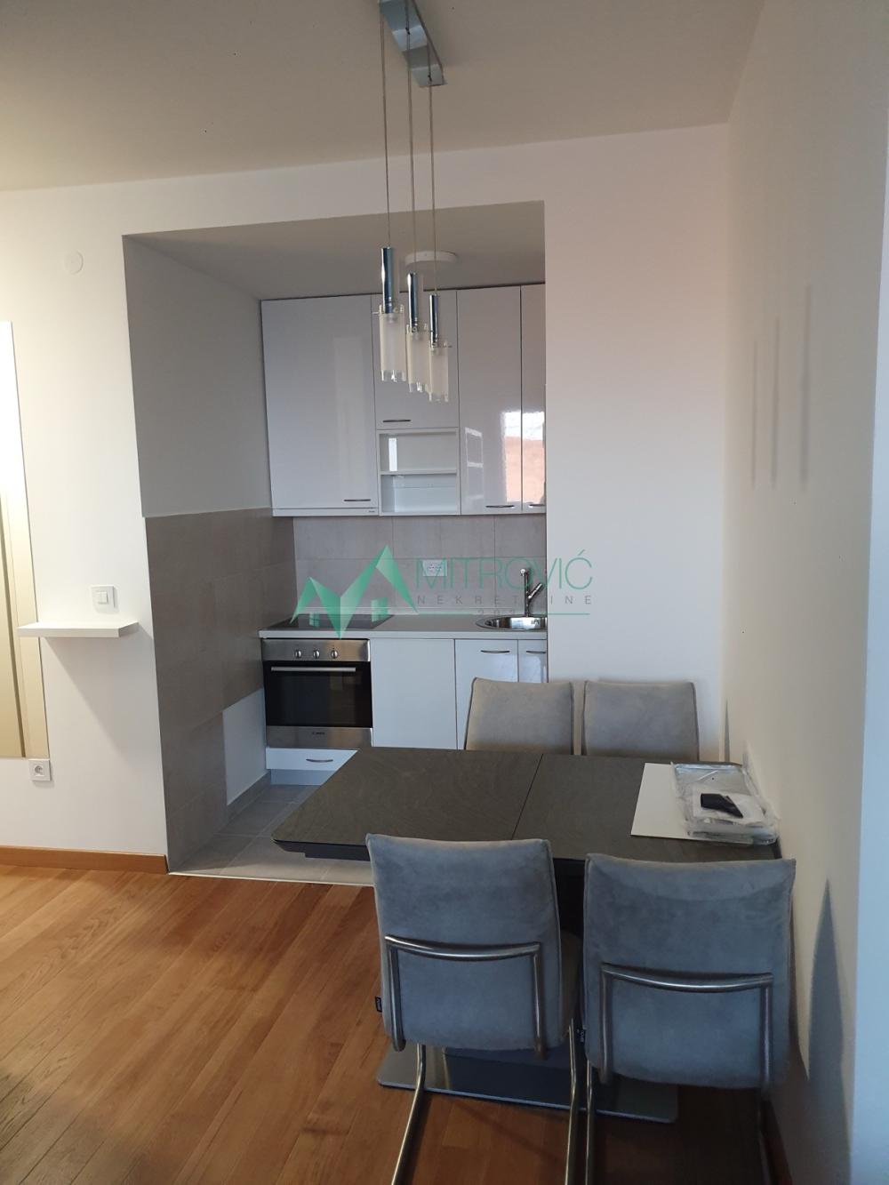 Slika 2 - Dvosoban stan za izdavanje, 55m2, 1.200€
