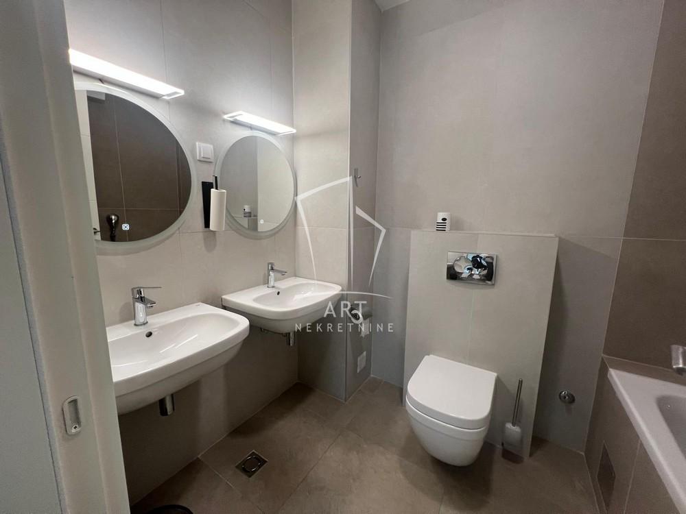 Slika 6 - Bulevar heroja sa Košara, Trosoban stan na prodaju, 110m2, 530.400€