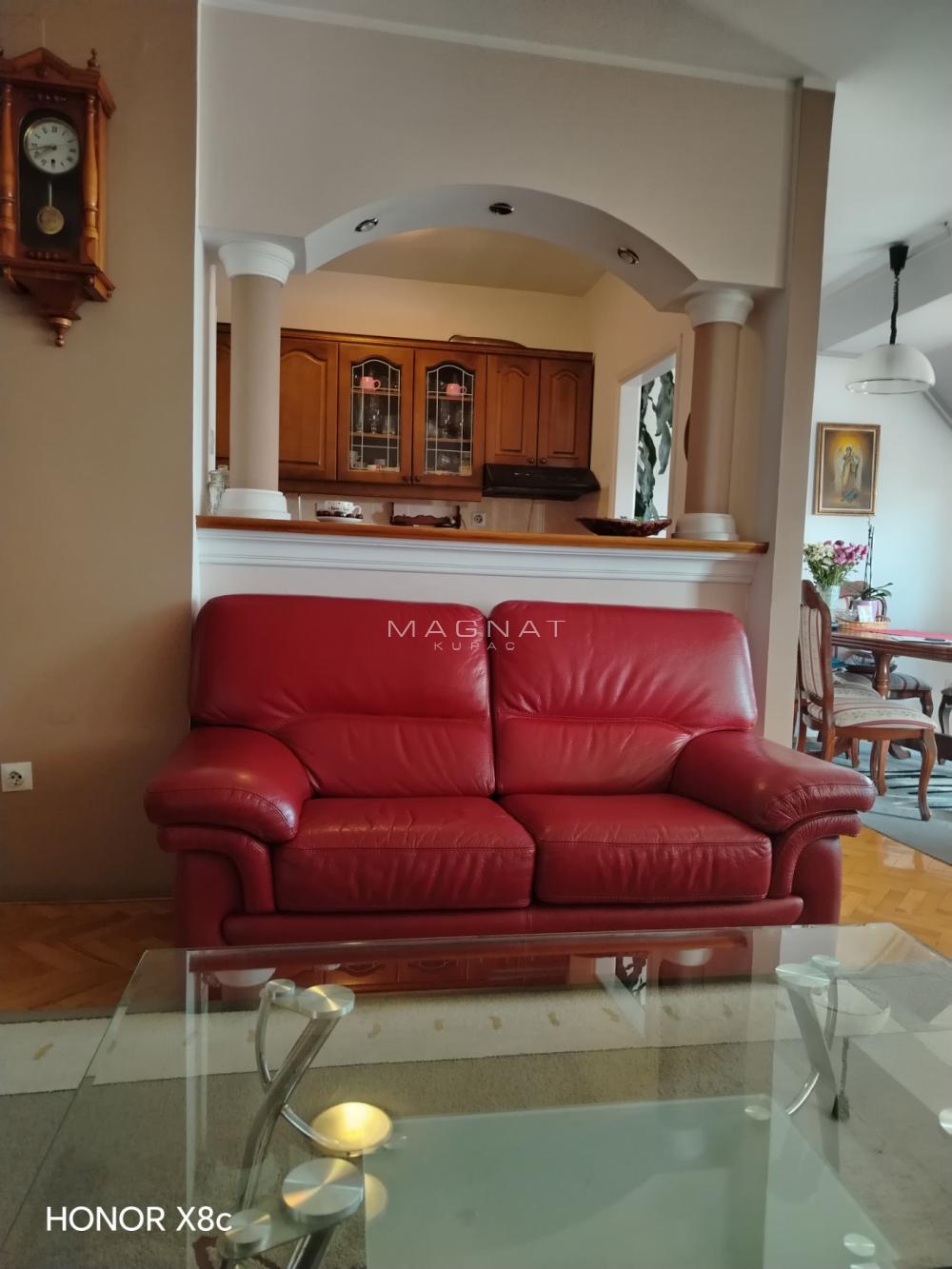 Slika 2 - Anastasa Jovanovića, Troiposoban stan na prodaju, 97m2, 328.000€