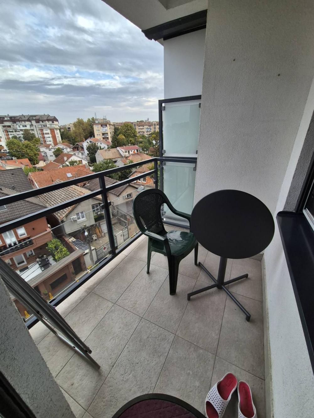 Slika 9 - Petra Kočića, Trosoban stan za izdavanje, 80m2, 1.100€