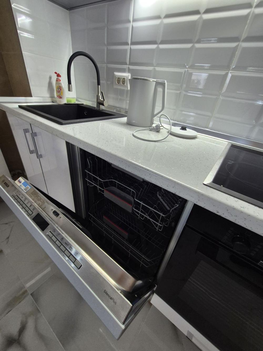 Slika 7 - Petra Kočića, Trosoban stan za izdavanje, 80m2, 1.100€