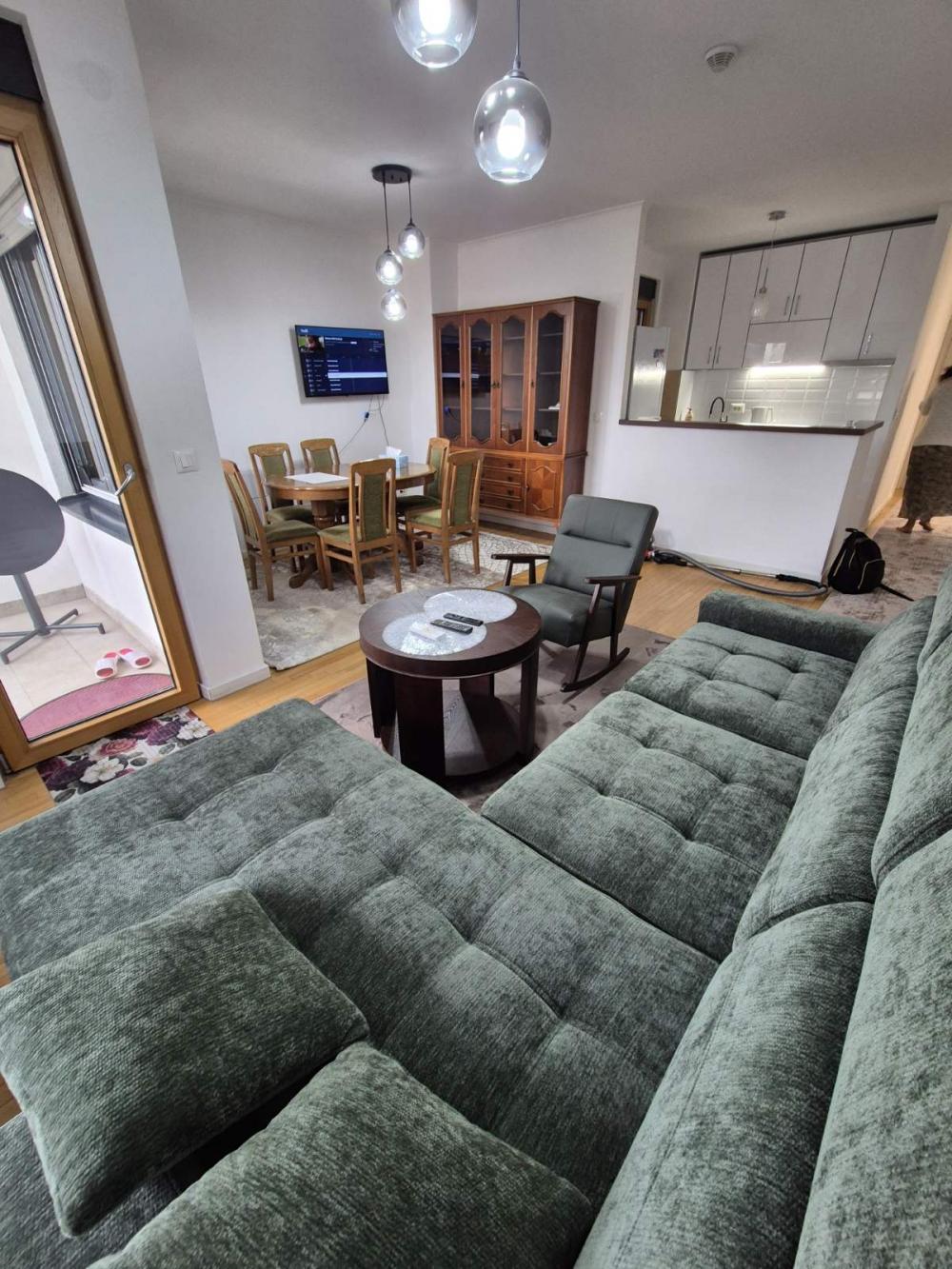 Slika 3 - Petra Kočića, Trosoban stan za izdavanje, 80m2, 1.100€