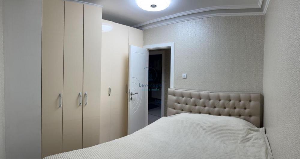Slika 10 - Simićeva, Četvorosoban stan za izdavanje, 85m2, 2.200€