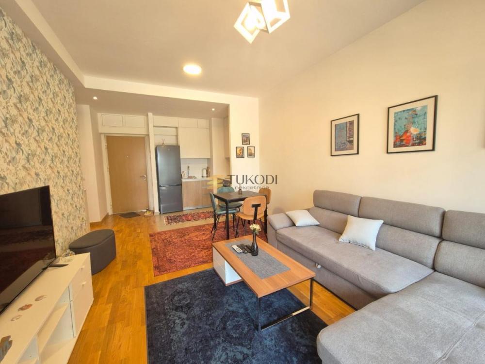 Glavna slika -Jednoiposoban stan za izdavanje, 55m2, 1.300€